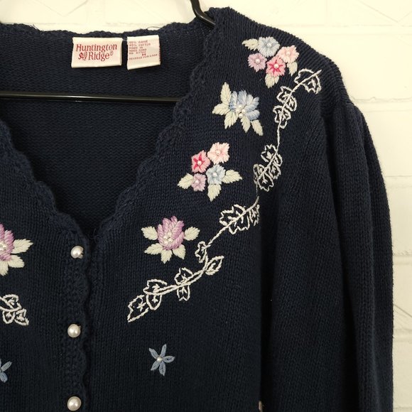 Vintage Huntington Ridge Floral Embroidered Button Up Cardigan Navy Cottagecore - Picture 4 of 7